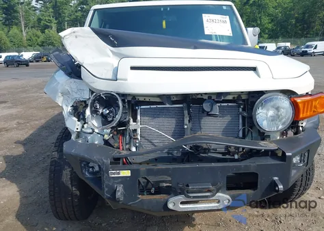 2012 Toyota Fj Cruiser z USA, uszkodzony, nr VIN JTEBU4BF4CK135430